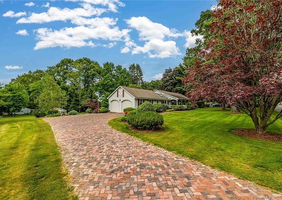 37 Erie St, Manchester, CT 06040 Zillow