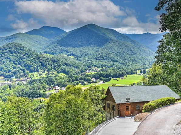 349 Cub Trl, Maggie Valley, NC 28751