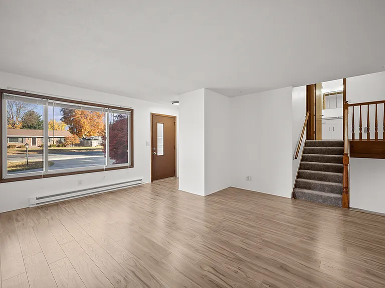 1332 W Glenlord Rd #1332 — Photo 3