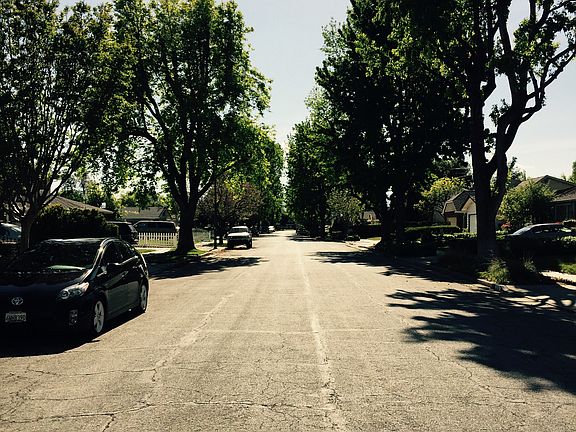 5th image of 1712 Fabian Dr