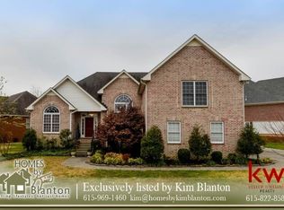 101 Cedar Ridge Ln, Hendersonville, TN 37075