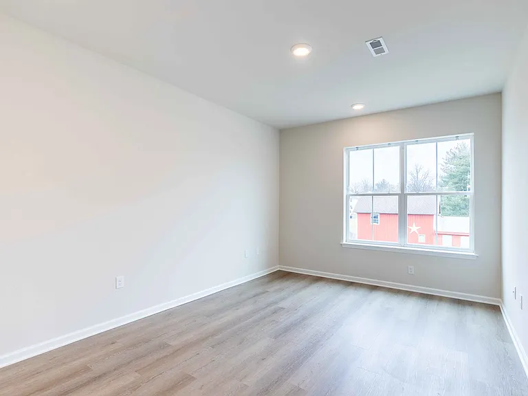 73 Wildflower Ln — Photo 11
