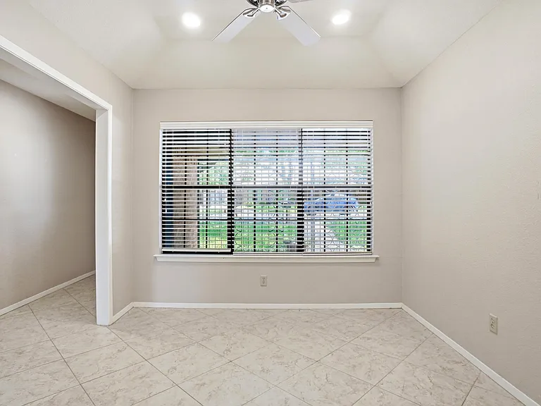 4861 Ledgestone Ct — Photo 8