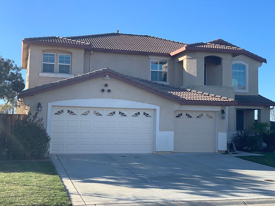 1st image of 33399 Pintail St