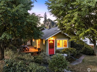 3259 47th Avenue SW, Seattle, WA, 98116