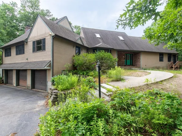 99 Longview St, Palmer, MA 01069
