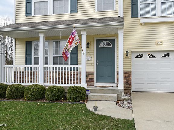 2nd image of 7410 Horseshoe Cir