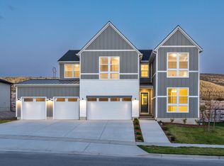 393 N Pinnacle Ct, Saratoga Springs, UT 84045