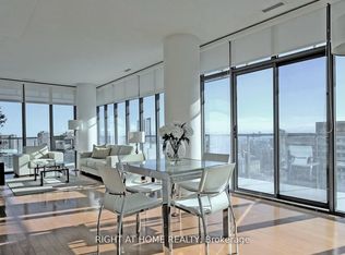 33 Charles St E #2403-C08, Toronto, ON M4Y 0A2