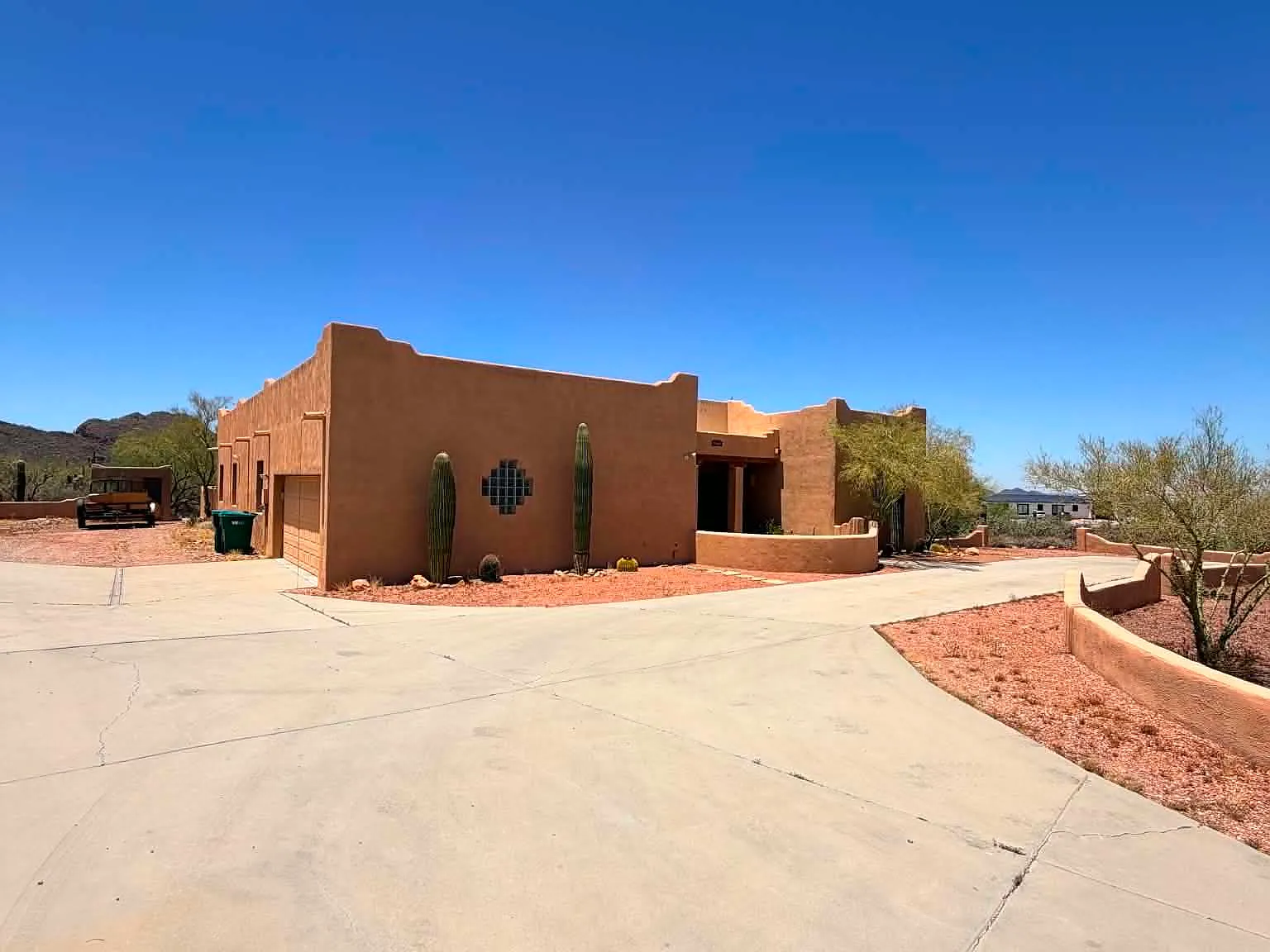 4 bed, 2857 sqft, $2,950 — Photo 1