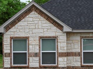 1733 E Wintergreen Rd, Hutchins, TX 75141