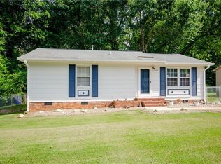 4125 Edgeware Rd, Winston Salem, NC 27106