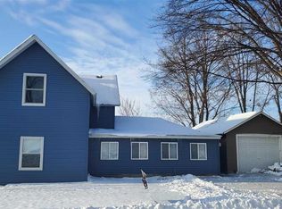 221 Bridge St, Le Sueur, MN 56058