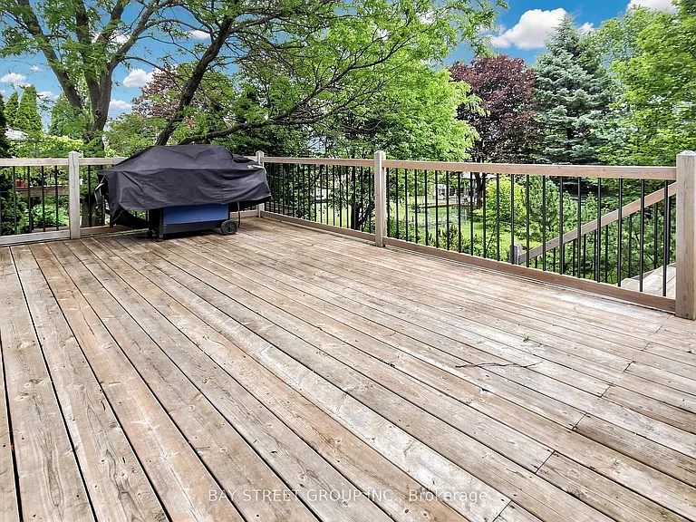 98 Brookeview Dr — Photo 47