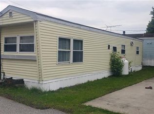 443 Dyer Ave TRLR 8, Cranston, RI 02920