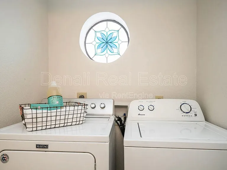 1329 S Mitchell Dr — Photo 19
