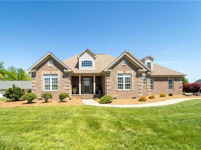 2181 Walnut Crossing Run, Yadkinville, NC, 27055