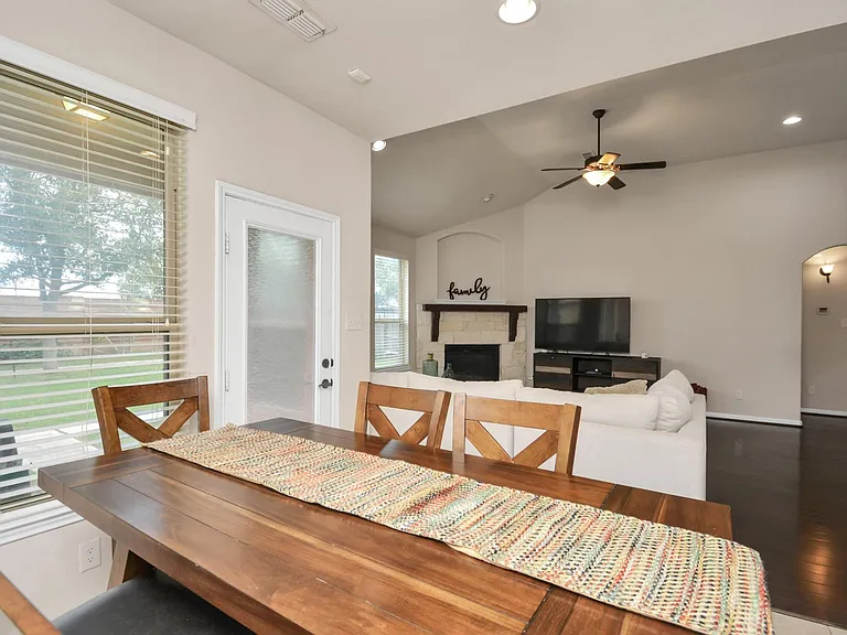 17510 Woodfalls Ln — Photo 12
