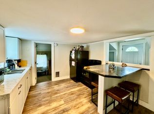 22 Autumn St, Rockland, ME 04841