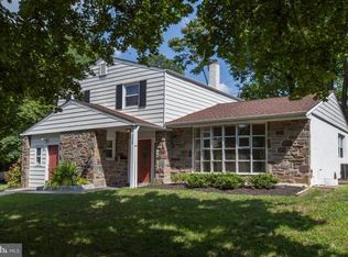 2223 Oakwyn Rd, Lafayette Hill, PA 19444