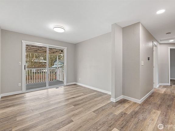 5th image of 3207 SE 19th Court
