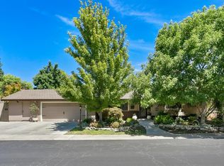 1029 Mount Vernon Dr, Modesto, CA 95350