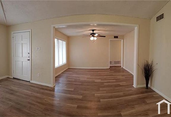 3rd image of 722 Collingswood Dr