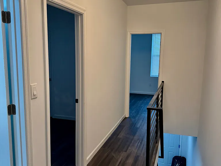 2144 W Grange Ave — Photo 9