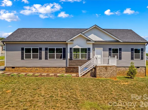 447 Lookout Dam Rd, Statesville, NC 28625