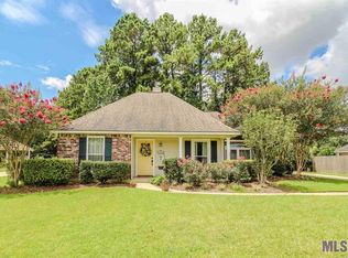 32471 Glenwood Dr, Denham Springs, LA 70706