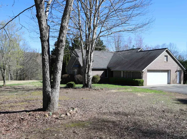 209 Mountainside Ln, Summerville, GA 30747