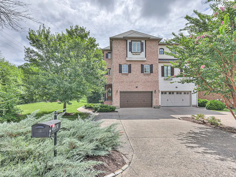 4100A Oriole Pl — Photo 3