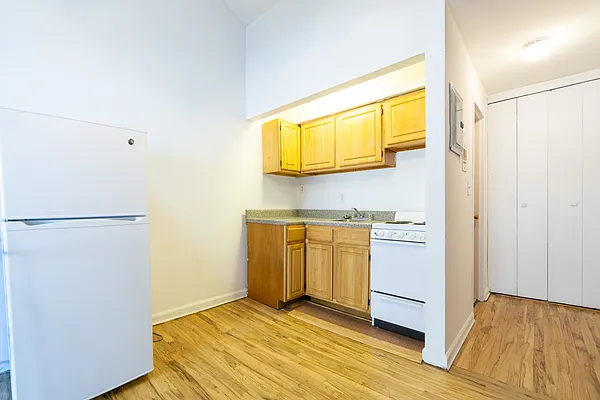 Rented by Compass | media 19