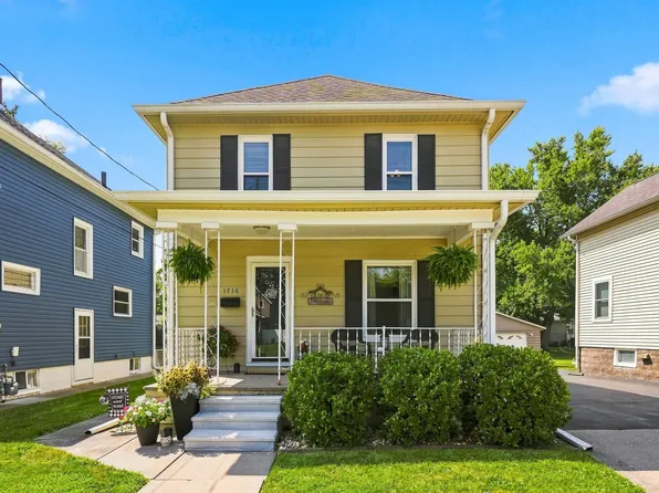 1716 28th Ave, Moline, IL 61265