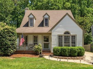 1413 Greenside Dr, Raleigh, NC 27609