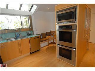 5th image of 11915 Gorham Ave APT 5