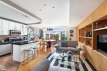 305 3rd Street