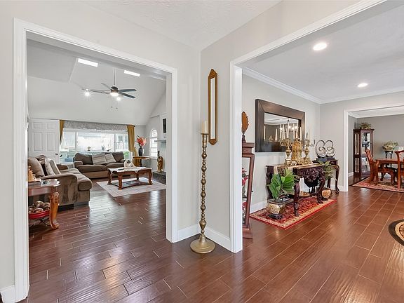 4th image of 5743 Warm Springs Rd