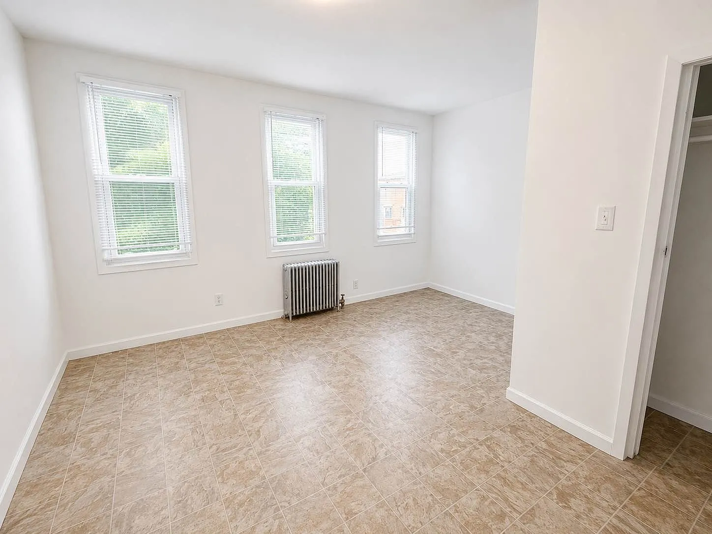 9 Weber Avenue — Photo 2