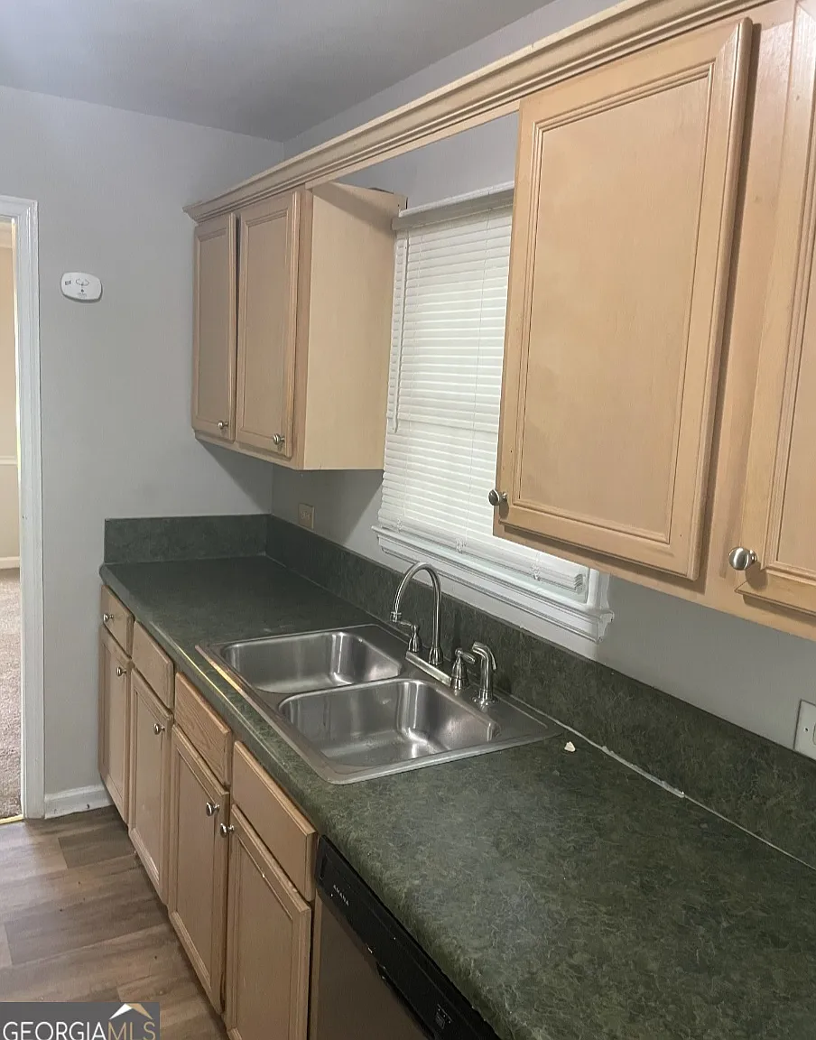 3 bed, 1.5 bath, 1186 sqft, $1,499 — Photo 4