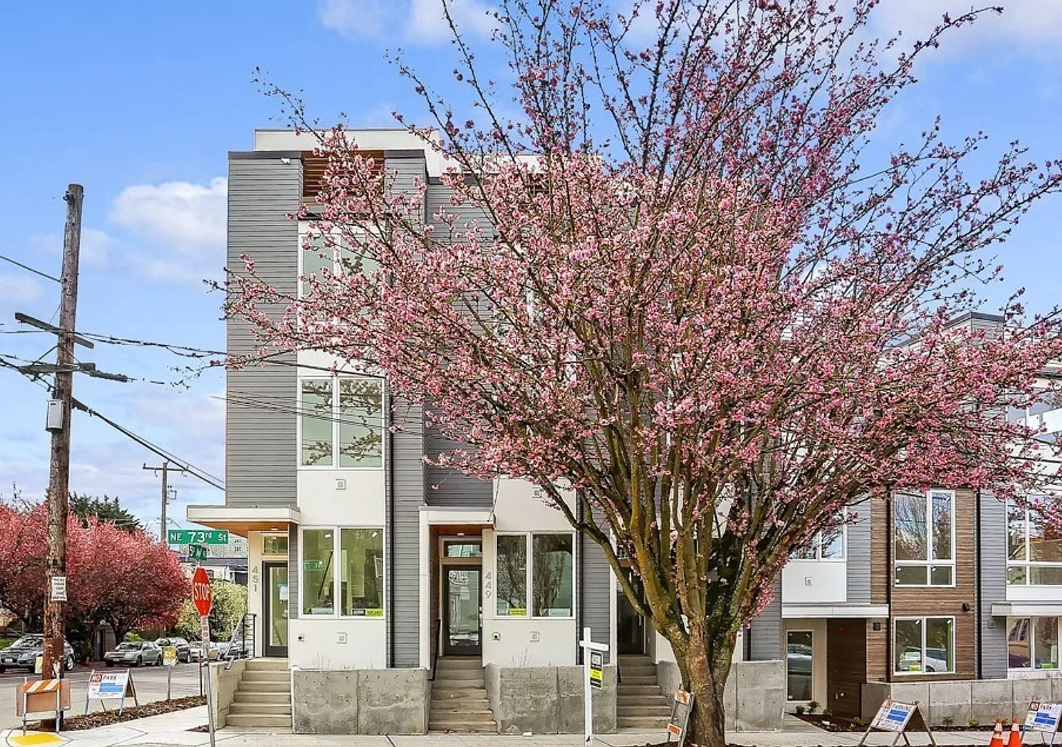 Chic Townhome at Green Lake — Photo 2