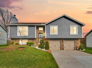 14417 Saint Andrews Dr, Grandview, MO 64030