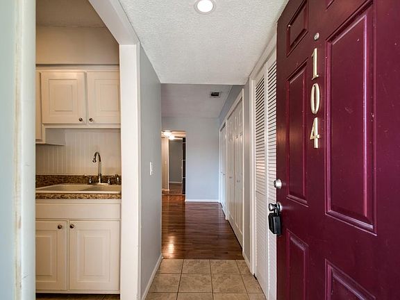 4th image of 515 Basswood Ave APT K104
