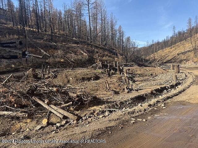 2nd image of 197 Spring Canyon Rd