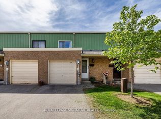 106 Thorny Vineway, Toronto, ON M2J 4J5