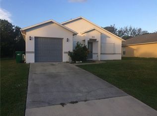 411 Melrose Ln, Sebastian, FL 32958