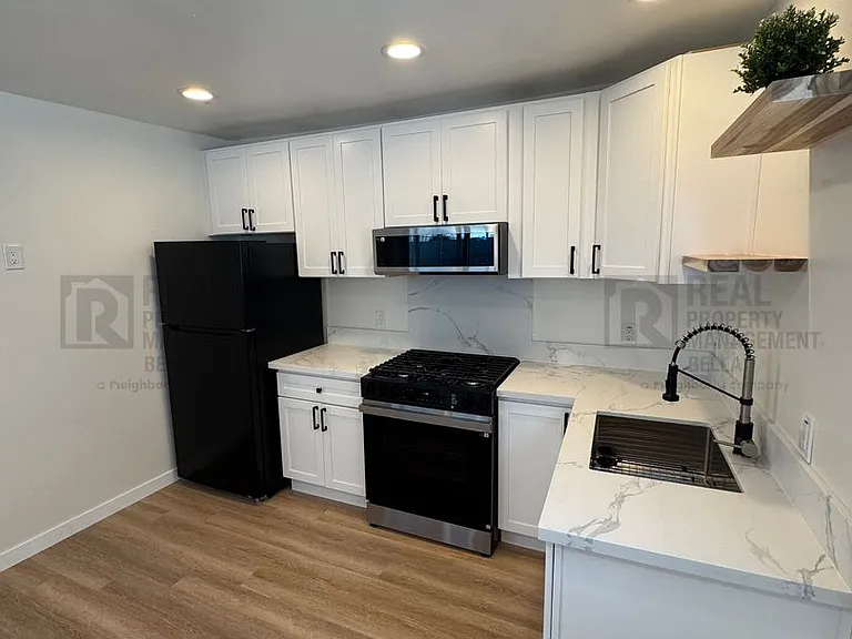 1403 W Sumner Ave - Echeverria — Photo 3