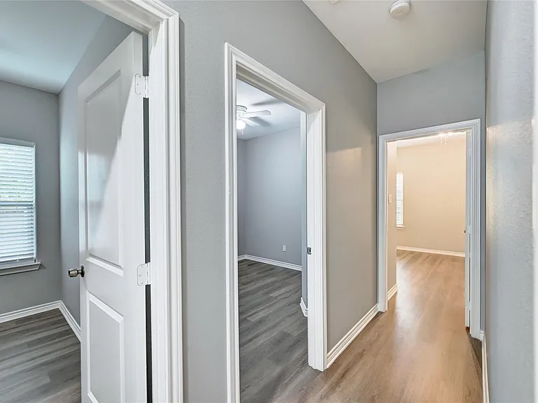 8695 Sassafras St — Photo 22