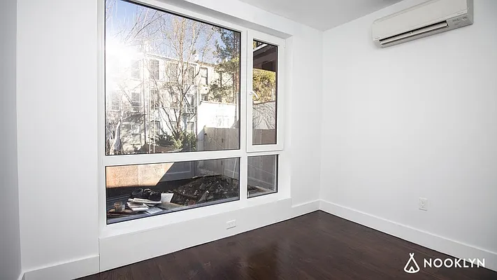 Rented by Nooklyn NYC LLC | media 25