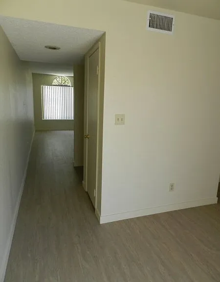 1158 Rosedale Ave #4 — Photo 7